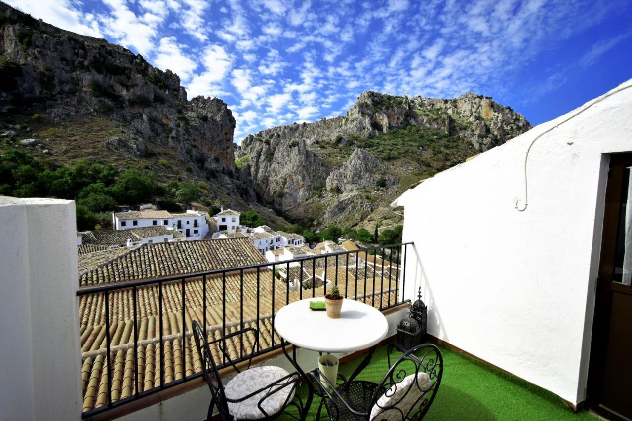 El Hechizo Del Bailon Guest House Zuheros Exterior foto